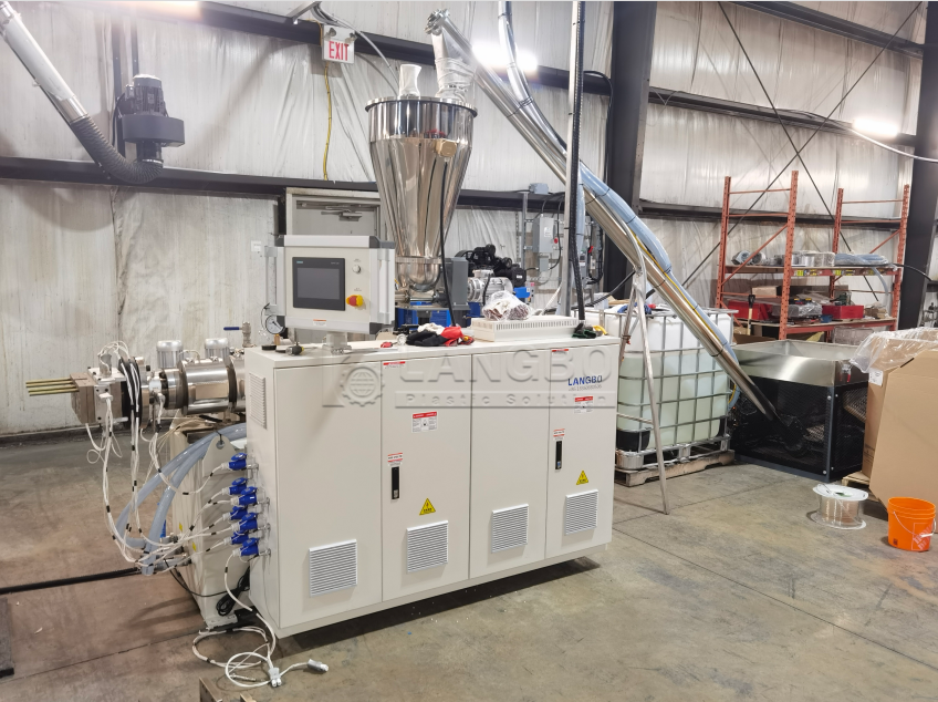 সম্পর্কে সর্বশেষ কোম্পানী কেস PVC Electricity Cable Duct Extrusion Line in Canada