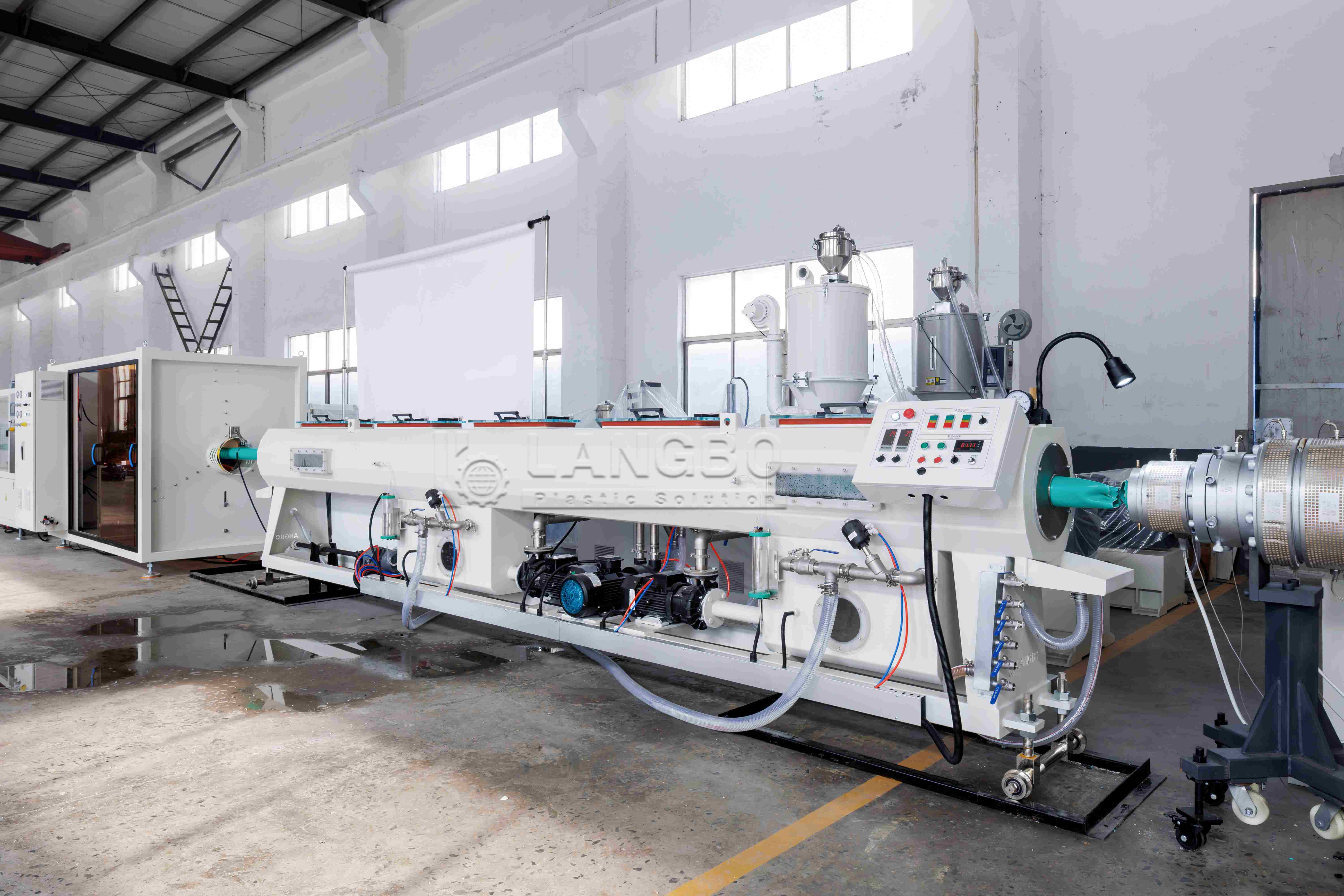 সম্পর্কে সর্বশেষ কোম্পানী কেস 68–160mm PVC ABA Pipe Extrusion Line for Infrastructure Pipe Manufacturing in the United Kingdom