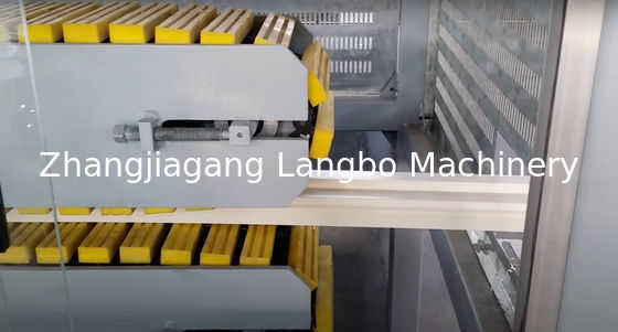 পিভিসি প্লাস্টিক কাঠ প্লাস্টিক উইন্ডো ফ্রেম প্রোফাইল প্রসাধন প্রোফাইল এক্সট্রুশন মেশিন