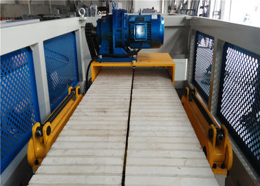 টেকসই পিভিসি কাঠ প্লাস্টিক প্রোফাইল মেঝে extruder মেশিন