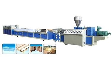 উচ্চ উত্পাদন WPC প্রোফাইল এক্সট্রুশন লাইন 380V 3P 50HZ ইনপুট সিই অনুমোদন