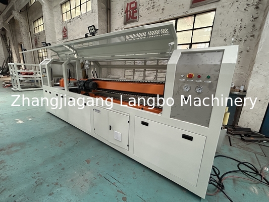 1180MM প্লাস্টিক প্রোফাইল তৈরির মেশিন পিভিসি এক্সট্রুশন লাইন