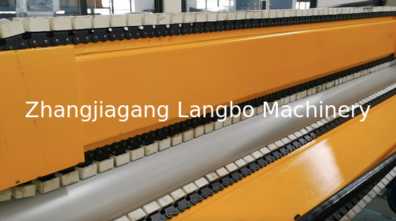 জল সরবরাহ পাইপ উত্পাদন জন্য পেশাদার 380V 50Hz পিভিসি পাইপ উৎপাদন লাইন