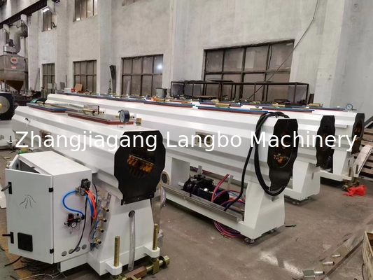 380V 50Hz অথবা কাস্টমাইজড ভোল্টেজ পিভিসি জল বৈদ্যুতিক কন্ডুইট পাইপ টিউব এক্সট্রুডিং প্রোডাকশন লাইন মেশিন