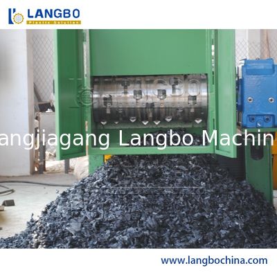 স্বয়ংক্রিয় প্লাস্টিকের বর্জ্য পুনর্ব্যবহারযোগ্য Shredder পোষা বোতল Crushing / Crusher মেশিন