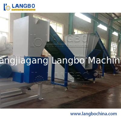 প্লাস্টিক শ্রেডার গ্রাইন্ডার ক্রাশার মেশিন স্বয়ংক্রিয় প্লাস্টিক বোতল ক্রাশিং মেশিন