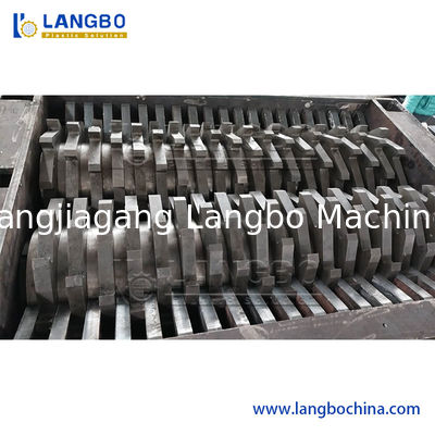 প্লাস্টিক পিভিসি পিপি ব্যাগ, পেট বোতল বর্জ্য প্লাস্টিক ক্রাশার শ্রেডিং শ্রেডার ক্রাশার প্লাস্টিক ক্রাশিং মেশিন