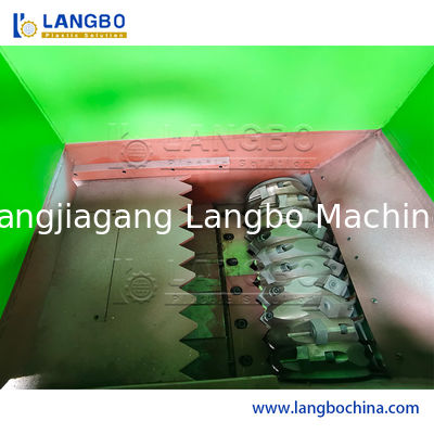 Industrial PE/PP/PC Lump Pipe Film Bags Bottles Drum Paper Waste Reusing Plastic Shredding Machine Recycling Crusher Double/Single Shaft Shredder