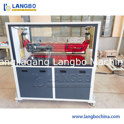 উচ্চ আউটপুট পিভিসি প্রোফাইল এক্সট্রুশন লাইন 300 এমএম প্রফাইল আকার 250 কেজি / এইচ ক্যাপাসিটি