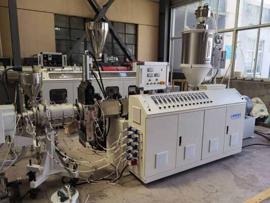 স্বয়ংক্রিয় PE পাইপ এক্সট্রুশন লাইন একা স্ক্রু প্লাস্টিক পাইপ মেকিং মেশিন উচ্চ গতি