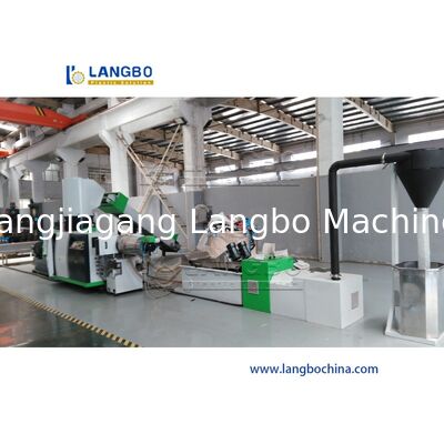 প্লাস্টিকগুলি বিল্ট-ইন অ্যাগ্লোমারেশন মেশিনের সাথে পেলেটিজিং লাইন পুনর্ব্যবহার করে