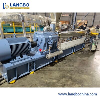 150 কেজি / এইচ প্লাস্টিক Pelletizing মেশিন আধা স্বয়ংক্রিয় পরিচালিত শীর্ষ খাওয়ানো