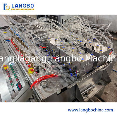 কারখানার দাম 55/110 কনিকাল টুইন স্ক্রু এক্সট্রুডার পিভিসি ক্যাবল ট্রাঙ্কিং এক্সট্রুশন লাইন 1180 মিমি প্রোফাইল আকার এবং 22KW মোটর শক্তি সহ