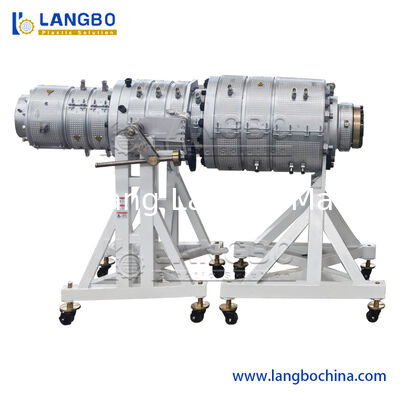 সিপিভিসি পিভিসি পাইপ এক্সট্রুডার 75 - 250 মিমি প্লাস্টিক পাইপ উত্পাদন লাইন