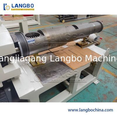 Wpc শঙ্কু টুইন স্ক্রু Extruder এসি মোটর ঐচ্ছিক টাচ স্ক্রিন কন্ট্রোল প্যানেল