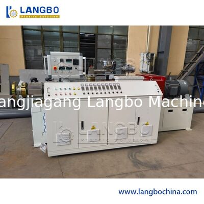 জল পাইপ পিভিসি টুইন স্ক্রু extruder, স্বয়ংক্রিয় কন্ট্রোল প্লাস্টিক এক্সট্রুশন মেশিন