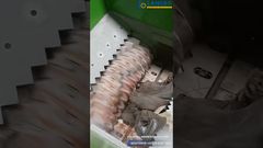 দক্ষ প্লাস্টিক রিসাইক্লিংয়ের জন্য একক শ্যাফ্ট শ্রেডার #এককশ্যাফ্টশ্রেডার#প্লাস্টিকশ্রেডিং